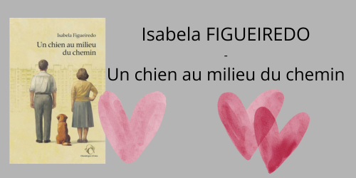 Un chien au milieu du chemin